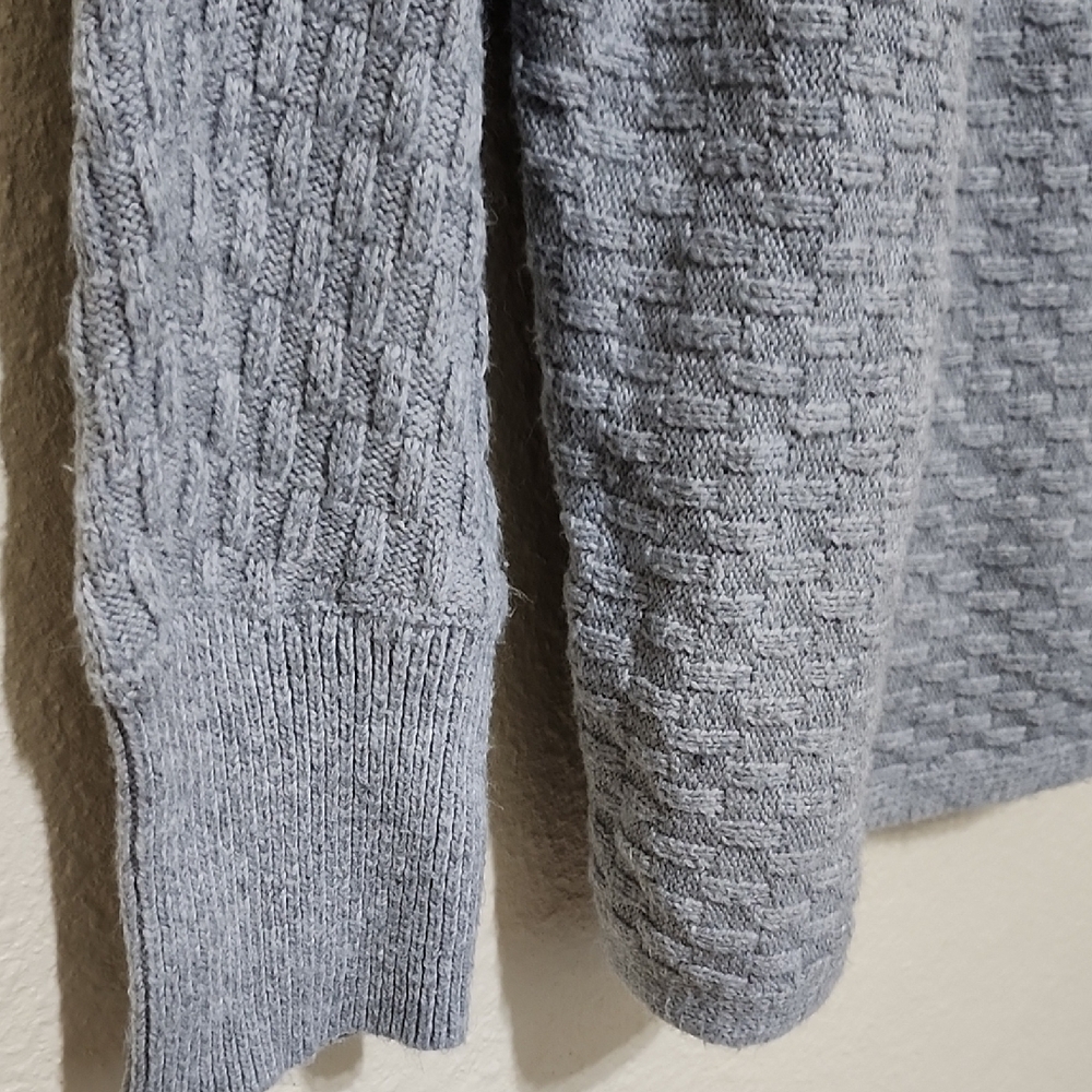 Vince Camuto Gray Crew Neck Sweater - Picture 5 of 6